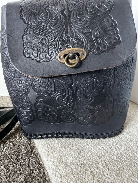 Arte Mestiza Beautiful Black Fully Adjustable Hand Tooled Leather Backpack main image 11